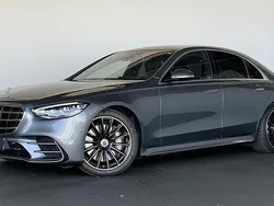 Grau / selenitgrau / metallic Gebraucht 2022 Mercedes S580 AMG Limousine | 87.970 € (Superpreis)