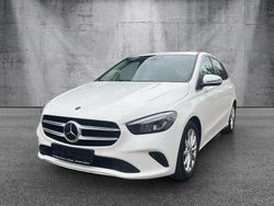 Weiß Gebraucht 2019 Mercedes B180 Van / Kleinbus | 23.990 € (Etwas zu teuer)