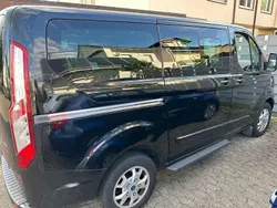 Schwarz Gebraucht 2013 Ford Tourneo Custom Van / Kleinbus | 12.000 € (Etwas zu teuer)