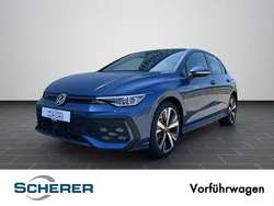 Blau Gebraucht 2025 VW Golf VIII GTE Limousine | 44.890 €
