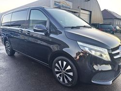 Obsidianschwarz Gebraucht 2021 Mercedes V250 Van / Kleinbus | 45.990 € (Fairer Preis)