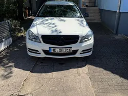 Weiß Gebraucht 2011 Mercedes C220 Coupé | 11.200 € (Fairer Preis)