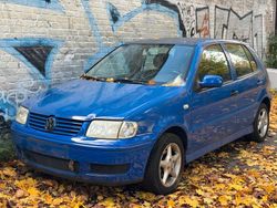 Blau Gebraucht 2001 VW Polo Limousine | 1.499 € (Fairer Preis)