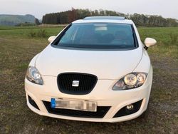 Weiß Gebraucht 2009 Seat Leon Limousine | 1.600 € (Superpreis)