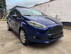 Blau Gebraucht 2016 Ford Fiesta Celebration Kleinwagen | 4.950 € (Guter Preis)