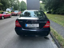 Blau Gebraucht 2004 Mercedes C180 Limousine | 2.600 € (Guter Preis)