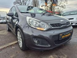 Graphit met. Gebraucht 2013 Kia Rio FIFA World Cup Edition Limousine | 7.999 € (Fairer Preis)