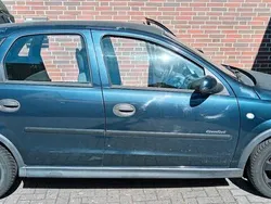 Blau Gebraucht 2003 Opel Corsa Kleinwagen | 450 € (Superpreis)