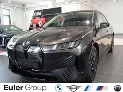 Sophistograu brillanteffekt me Gebraucht 2025 BMW iX SUV | 84.499 €