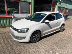 Weiß Gebraucht 2010 VW Polo Kleinwagen | 3.200 €