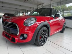Rot Gebraucht 2017 Mini Cooper Kleinwagen | 12.991 € (Guter Preis)