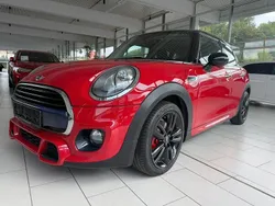 Rot Gebraucht 2017 Mini Cooper Kleinwagen | 13.991 € (Guter Preis)