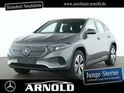 Mountaingrau Gebraucht 2023 Mercedes EQA300 Advanced SUV | 32.400 € (Fairer Preis)