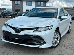 Weiß Gebraucht 2019 Toyota Camry Executive Limousine | 25.942 € (Fairer Preis)