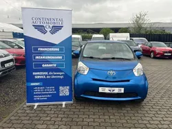 Electric blue met. Gebraucht 2010 Toyota iQ Basis Kleinwagen | 7.999 € (Etwas zu teuer)