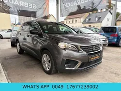 Grau Gebraucht 2018 Peugeot 5008 Active Van / Kleinbus | 16.999 € (Guter Preis)
