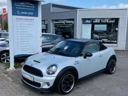 Silber Gebraucht 2011 Mini Coupé Coupé | 9.970 €