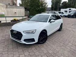Gletscherweißmetallic Gebraucht 2022 Audi A4 Sport Kombi | 22.990 € (Guter Preis)