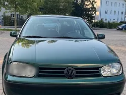 Grün Gebraucht 1998 VW Golf IV Kleinwagen | 2.100 € (Etwas zu teuer)