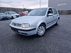 Silber Gebraucht 2003 VW Golf Limousine | 699 € (Guter Preis)