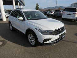 Weiß Gebraucht 2022 VW Tiguan Active SUV | 24.900 € (Fairer Preis)