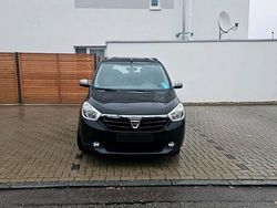 Schwarz Gebraucht 2015 Dacia Lodgy Van / Kleinbus | 5.500 € (Teuer)