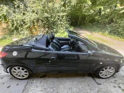 Schwarz Gebraucht 2004 Peugeot 206 CC Cabrio | 2.700 € (Fairer Preis)