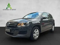 Grau Gebraucht 2015 VW Tiguan Trendline SUV | 11.950 € (Guter Preis)