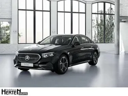 Obsidianschwarz Gebraucht 2024 Mercedes E300 Avantgarde Limousine | 56.890 € (Teuer)