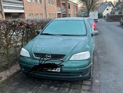 Grün Gebraucht 2000 Opel Astra Limousine | 1.800 € (Fairer Preis)