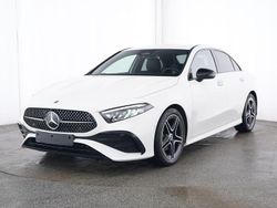 Weiß Gebraucht 2024 Mercedes A200 AMG Limousine | 34.690 € (Teuer)