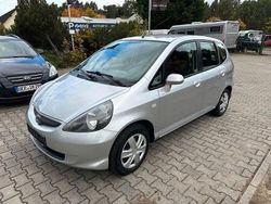 Silber Gebraucht 2007 Honda Jazz Cool Kleinwagen | 2.890 € (Etwas zu teuer)