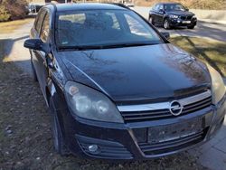 Schwarz Gebraucht 2006 Opel Astra Edition+ Limousine | 480 € (Superpreis)