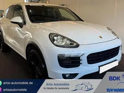 Pure white Gebraucht 2015 Porsche Cayenne SUV | 29.900 € (Fairer Preis)