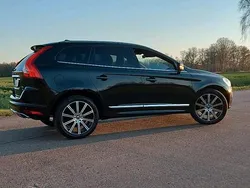 Schwarz Gebraucht 2014 Volvo XC60 Summum SUV | 17.999 €
