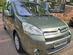Grün Gebraucht 2008 Citroën Berlingo Van / Kleinbus | 3.999 € (Etwas zu teuer)