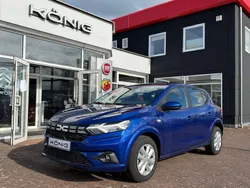 Blau Gebraucht 2023 Dacia Sandero Expression Kleinwagen | 16.798 € (Fairer Preis)