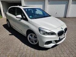 Schwarz Gebraucht 2016 BMW 220 Active Tourer M Sport Van / Kleinbus | 15.500 € (Fairer Preis)