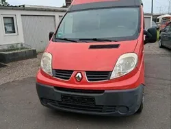 Rot Gebraucht 2008 Renault Trafic Van | 7.800 €