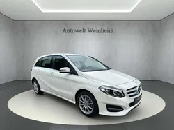 Calcitweiss unilack Gebraucht 2016 Mercedes B200 Van / Kleinbus | 18.999 € (Fairer Preis)