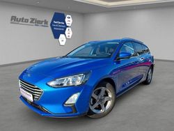 Blau Gebraucht 2022 Ford Focus Cool & Connect Kombi | 18.790 € (Fairer Preis)