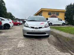 Silber Gebraucht 2008 Toyota Aygo Cool Kleinwagen | 3.590 € (Fairer Preis)