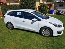 Weiß Gebraucht 2018 Kia Ceed Sportswagon Kombi | 9.999 € (Guter Preis)