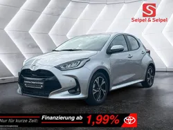 Silber Neu 2025 Toyota Yaris Hybrid Limousine | 26.832 € (Fairer Preis)