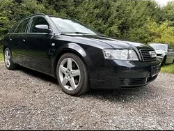 Schwarz Gebraucht 2004 Audi A4 S-Line Kombi | 2.599 € (Fairer Preis)