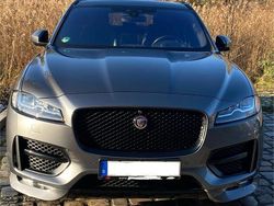 Grau Gebraucht 2017 Jaguar F-Pace R-Sport SUV | 28.400 € (Etwas zu teuer)