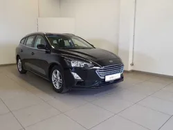 Obsidianschwarz metallic Gebraucht 2021 Ford Focus Cool & Connect Kombi | 11.390 € (Etwas zu teuer)