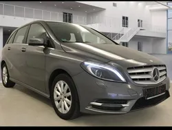 Grau Gebraucht 2013 Mercedes 200 Limousine | 11.890 € (Superpreis)