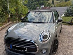Gebraucht 2018 Mini Cooper Kleinwagen | 19.499 € (Etwas zu teuer)