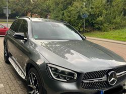 Grau Gebraucht 2020 Mercedes GLC220 AMG line SUV | 35.750 € (Etwas zu teuer)